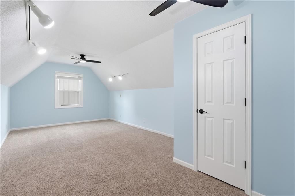 1366 Wildbriar Drive — photo 14