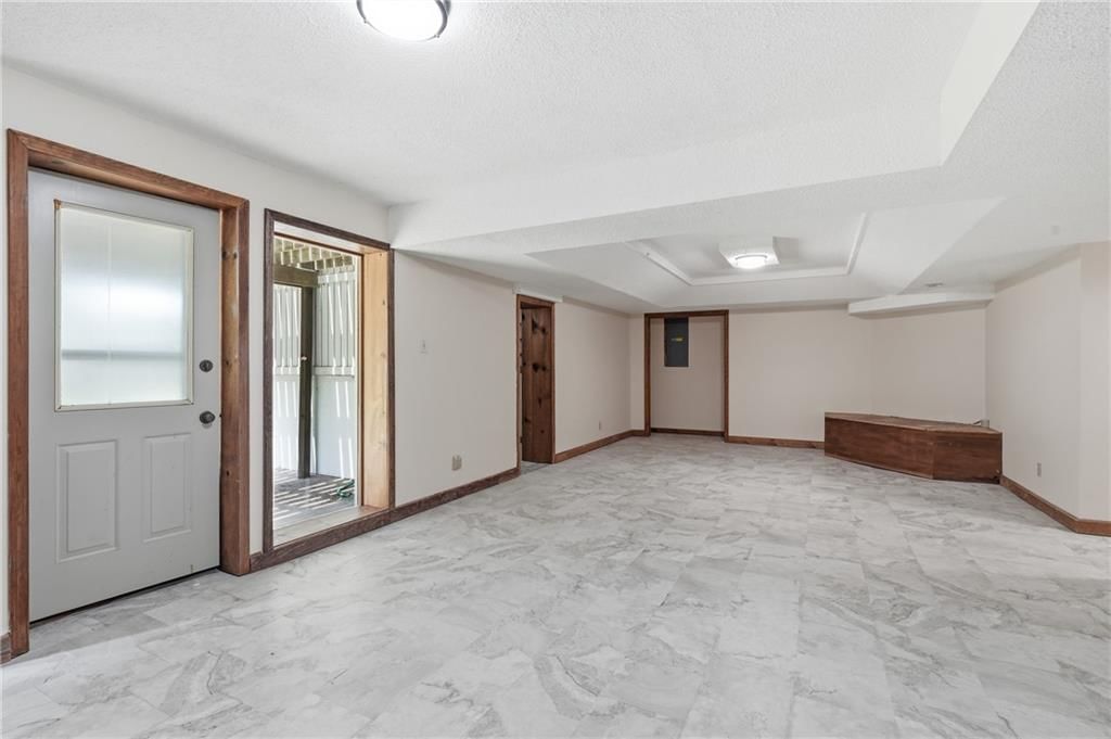 1366 Wildbriar Drive — photo 17