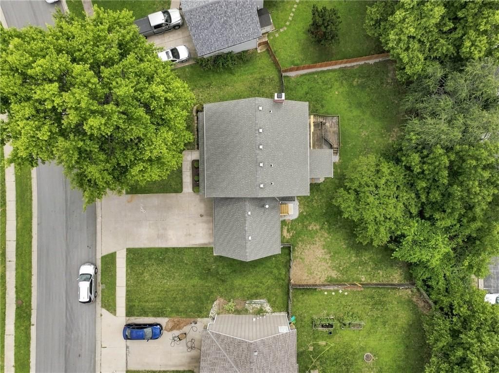 1366 Wildbriar Drive — photo 26