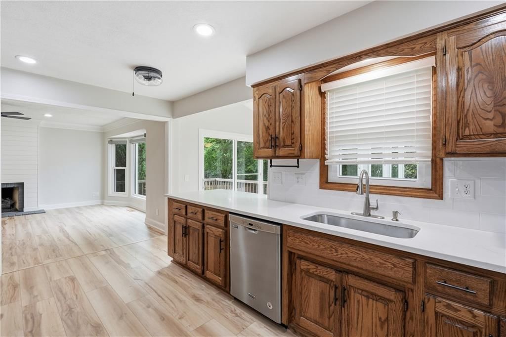 1366 Wildbriar Drive — photo 34