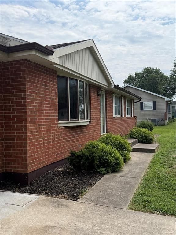 1605 S Pine Street — photo 3