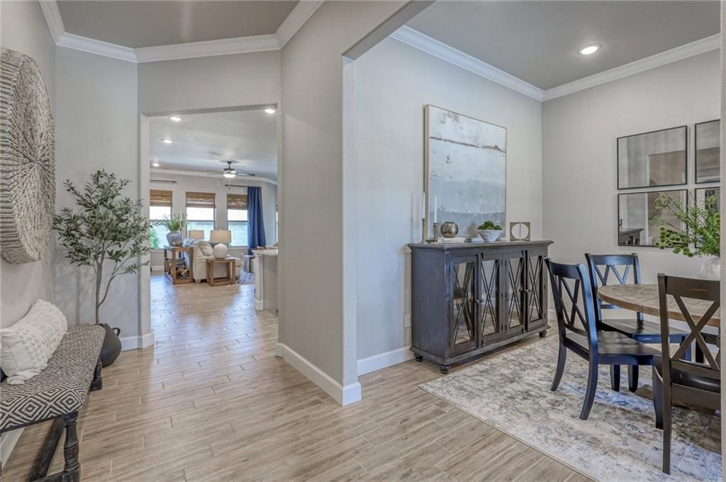 9283 Pickering Street — photo 9