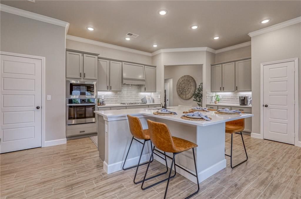 9283 Pickering Street — photo 12