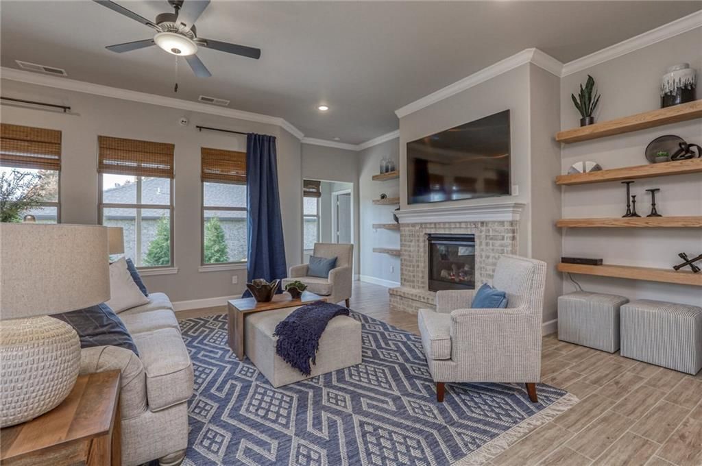 9283 Pickering Street — photo 16