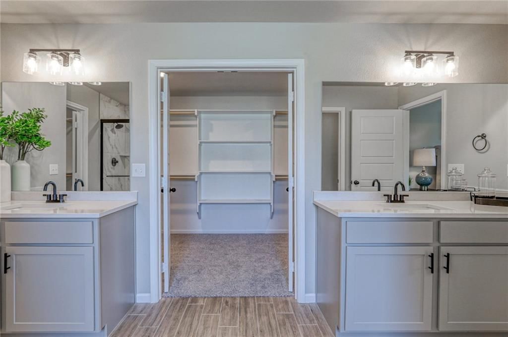 9283 Pickering Street — photo 25