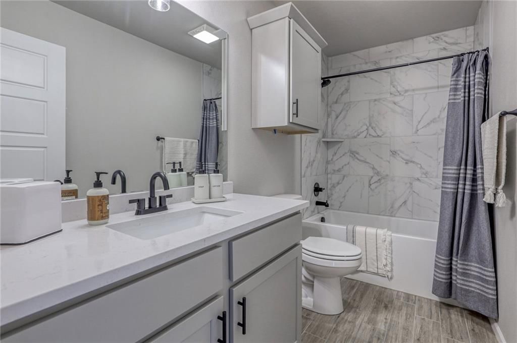 9283 Pickering Street — photo 29