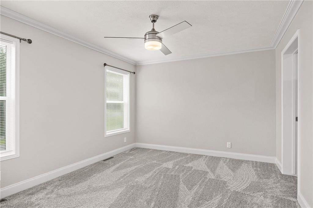 201 N Chestnut Street — photo 14