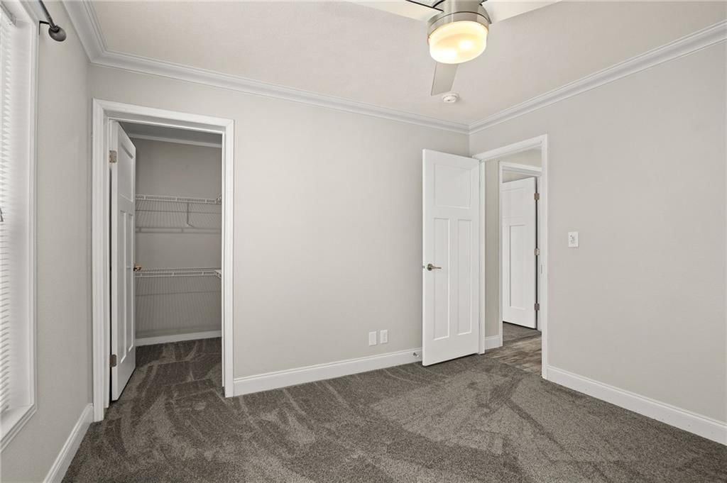 201 N Chestnut Street — photo 22