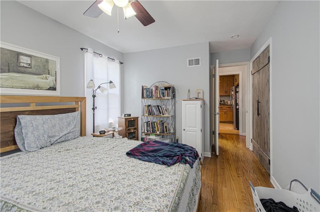 Photo 8 of 16 - 1 W 96TH Terrace, Kansas City, MO 64114