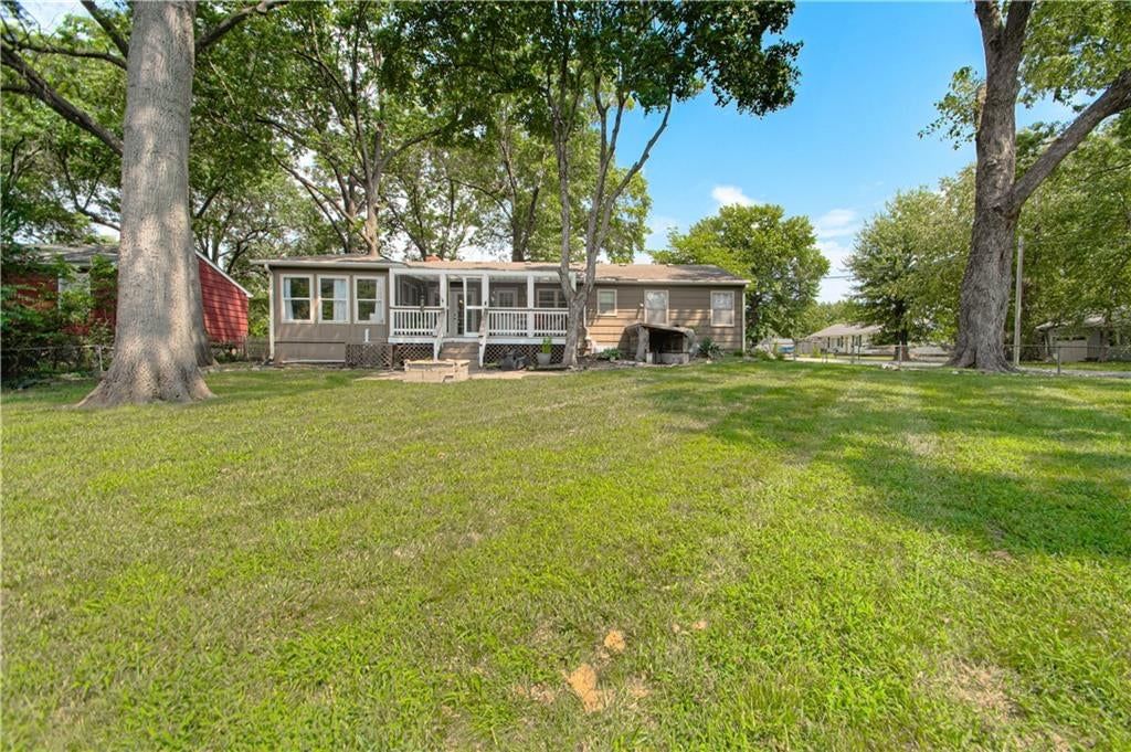 Photo 16 of 16 - 1 W 96TH Terrace, Kansas City, MO 64114