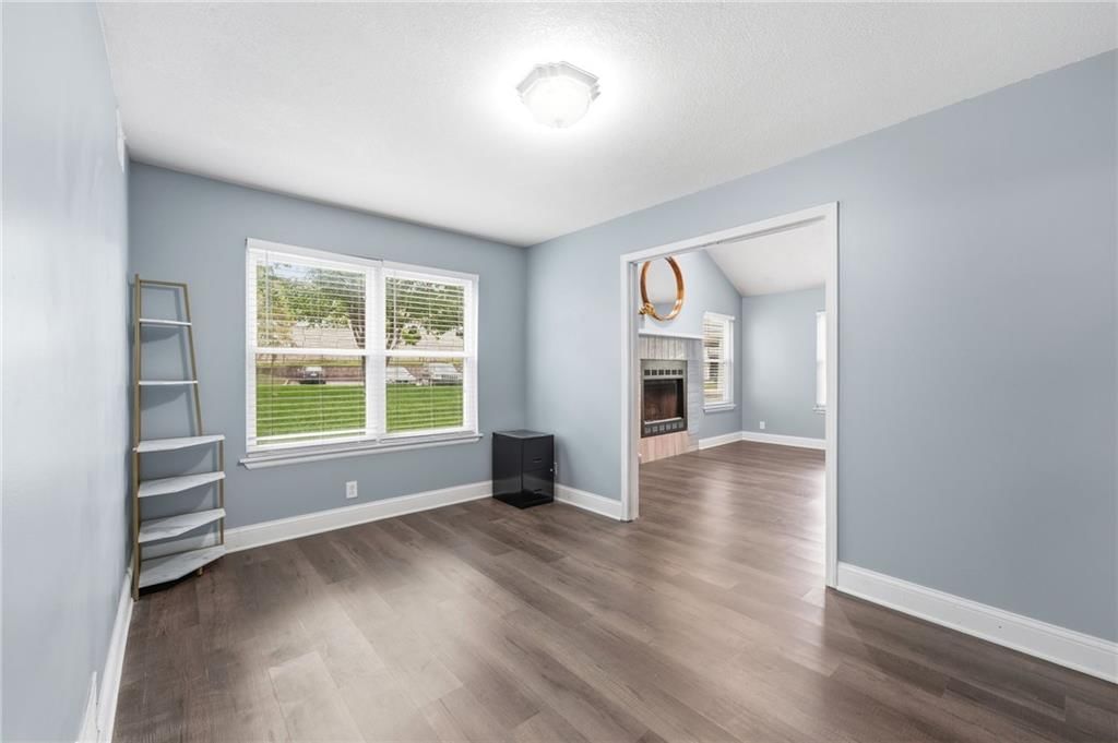 Photo 15 of 32 - 8751 W 106TH Terrace, Overland Park, KS 66212