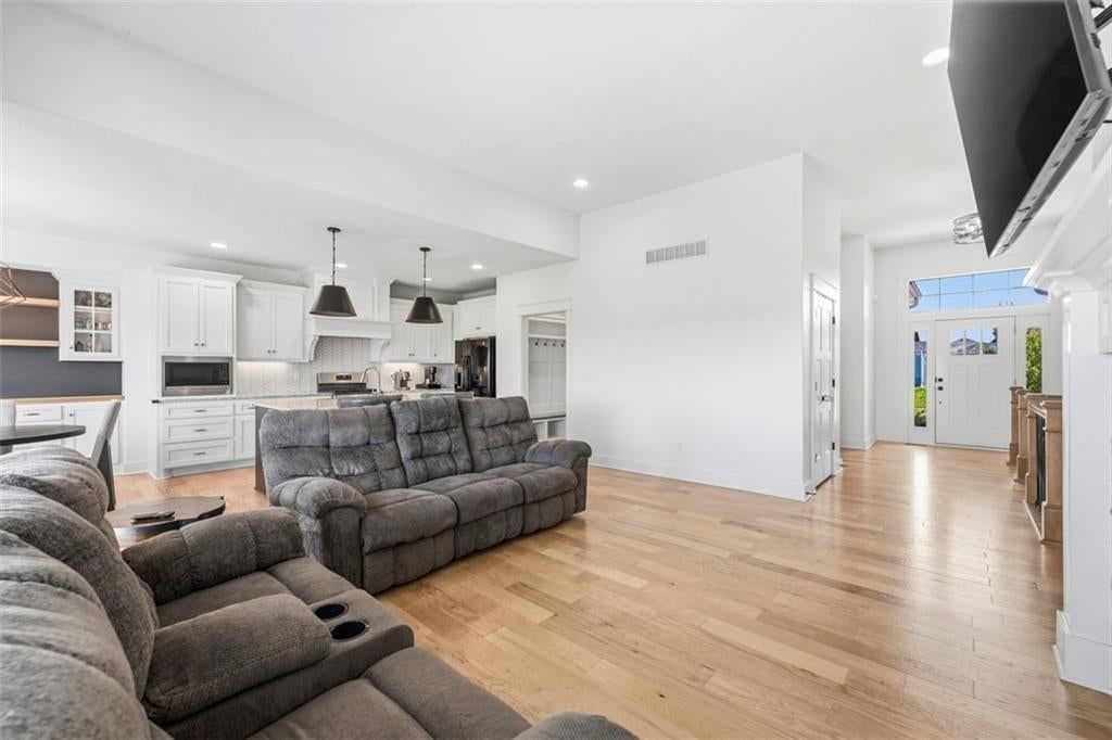 16412 Mustang Street — photo 15