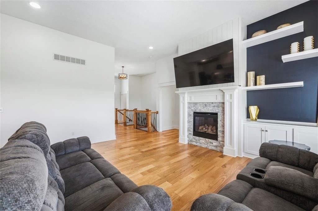 16412 Mustang Street — photo 25