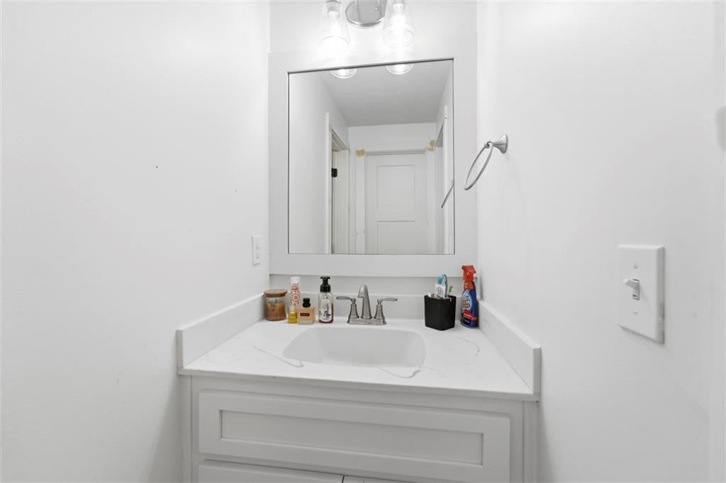 16412 Mustang Street — photo 43