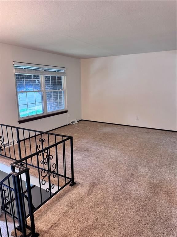 2901 NW Castle Drive — photo 4