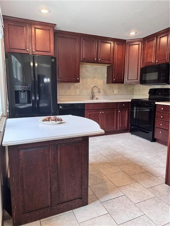 2901 NW Castle Drive — photo 9