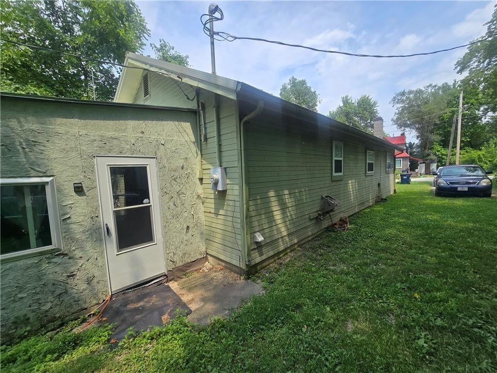 634 W Lindsey Street — photo 14