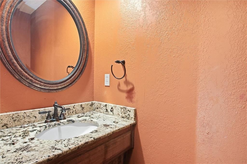 17538 W 112th Street — photo 11