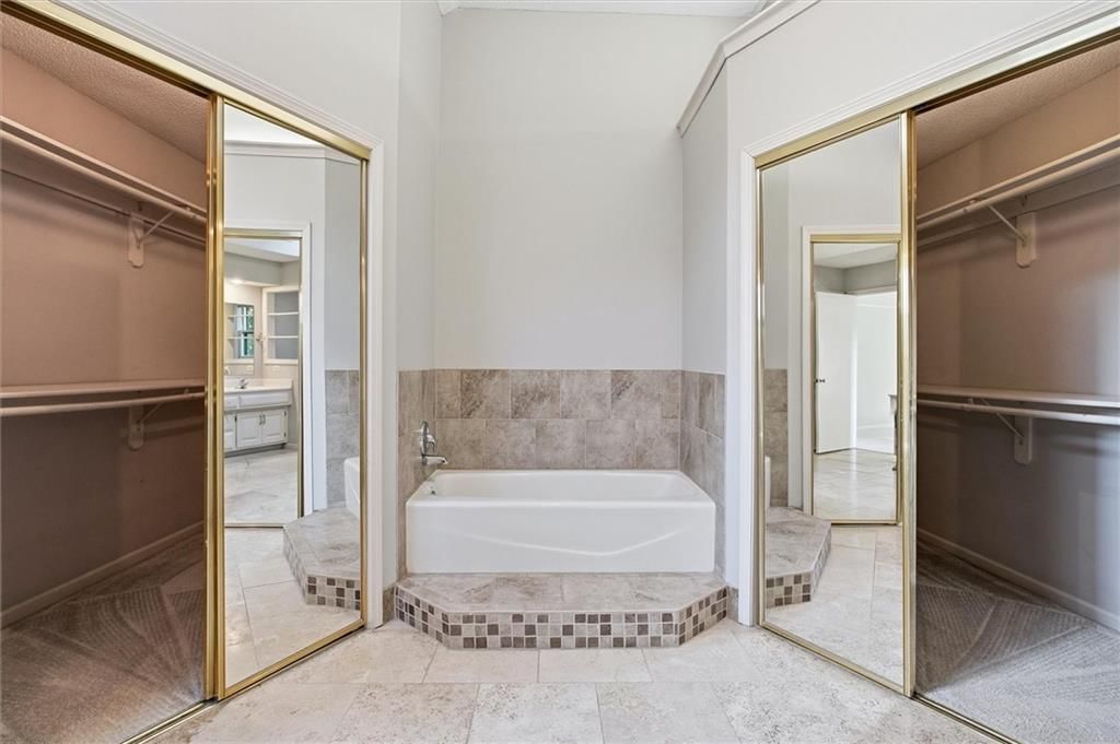 17538 W 112th Street — photo 17