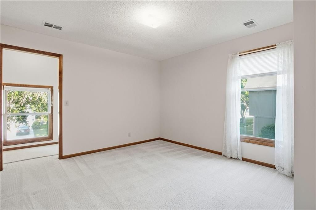 17538 W 112th Street — photo 21