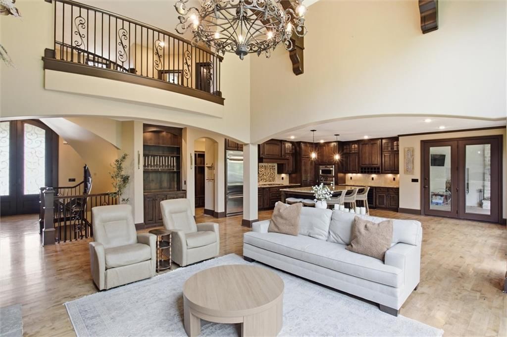 14555 Oak Valley Drive — photo 2