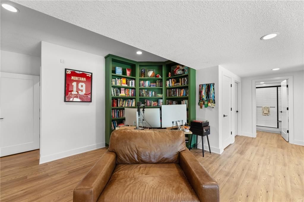 2215 SW Hook Farm Drive — photo 39
