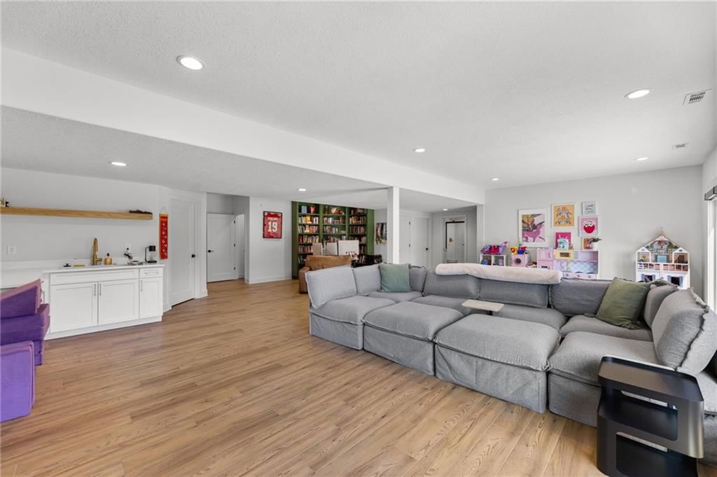 2215 SW Hook Farm Drive — photo 41