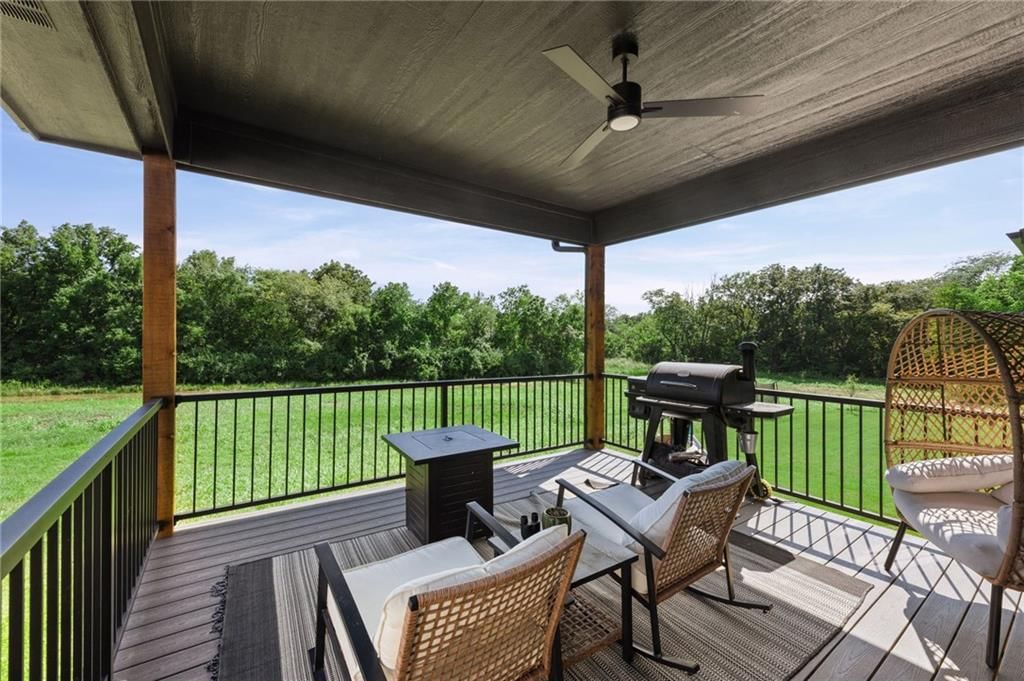 2215 SW Hook Farm Drive — photo 50
