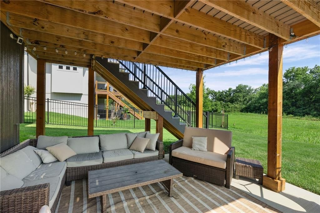 2215 SW Hook Farm Drive — photo 59