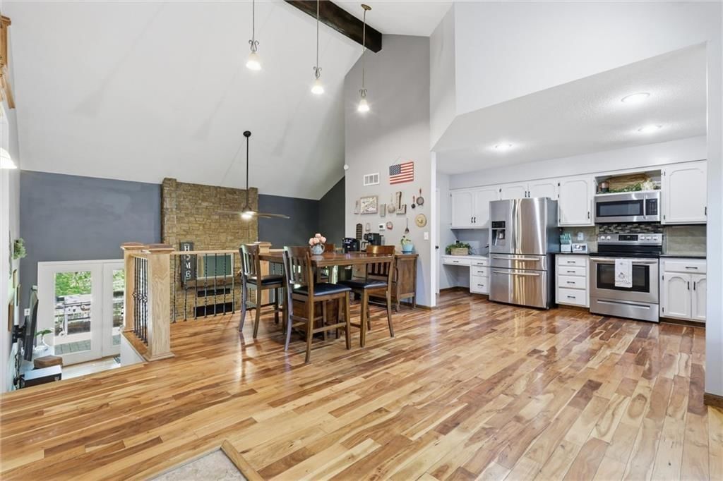 5796 SE Pine Lane — photo 3