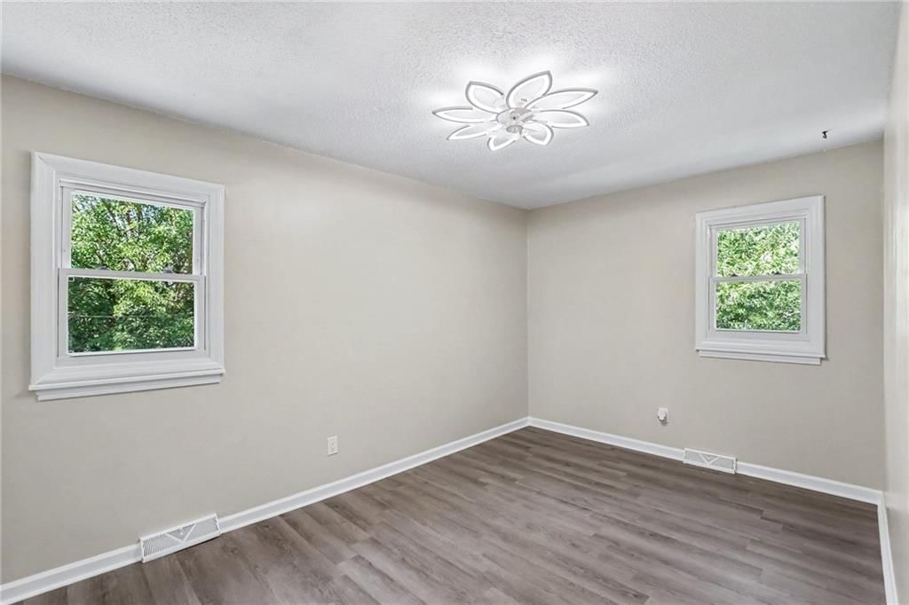 408 NE Richardson Place — photo 13