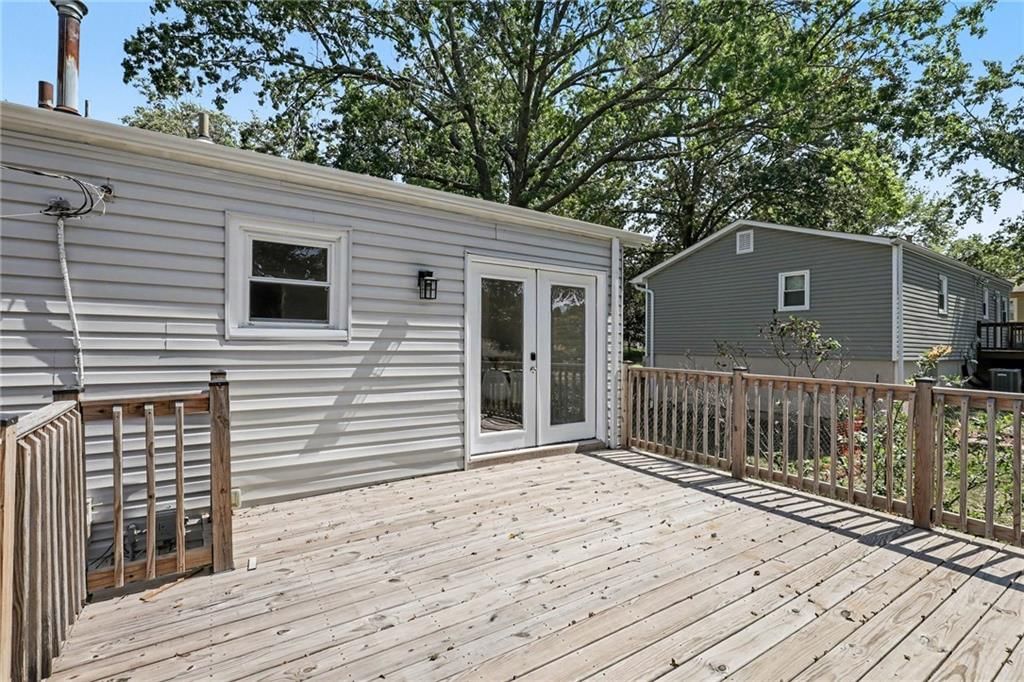 408 NE Richardson Place — photo 24