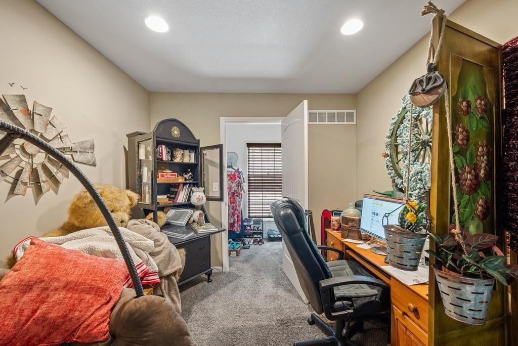 8016 N Garfield Avenue — photo 14