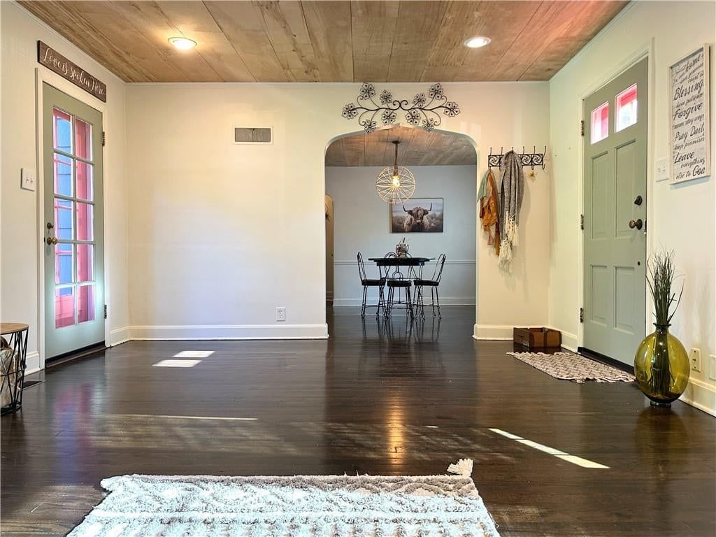 13811 Belmont Avenue — photo 7