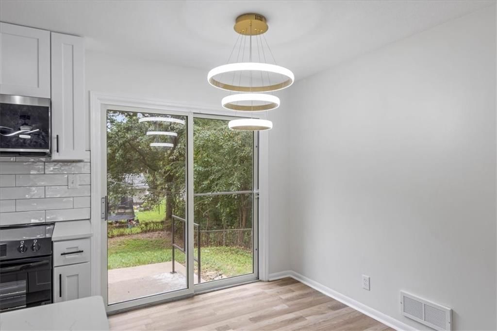 Photo 10 of 24 - 8907 Blue Ridge Boulevard, Kansas City, MO 64138