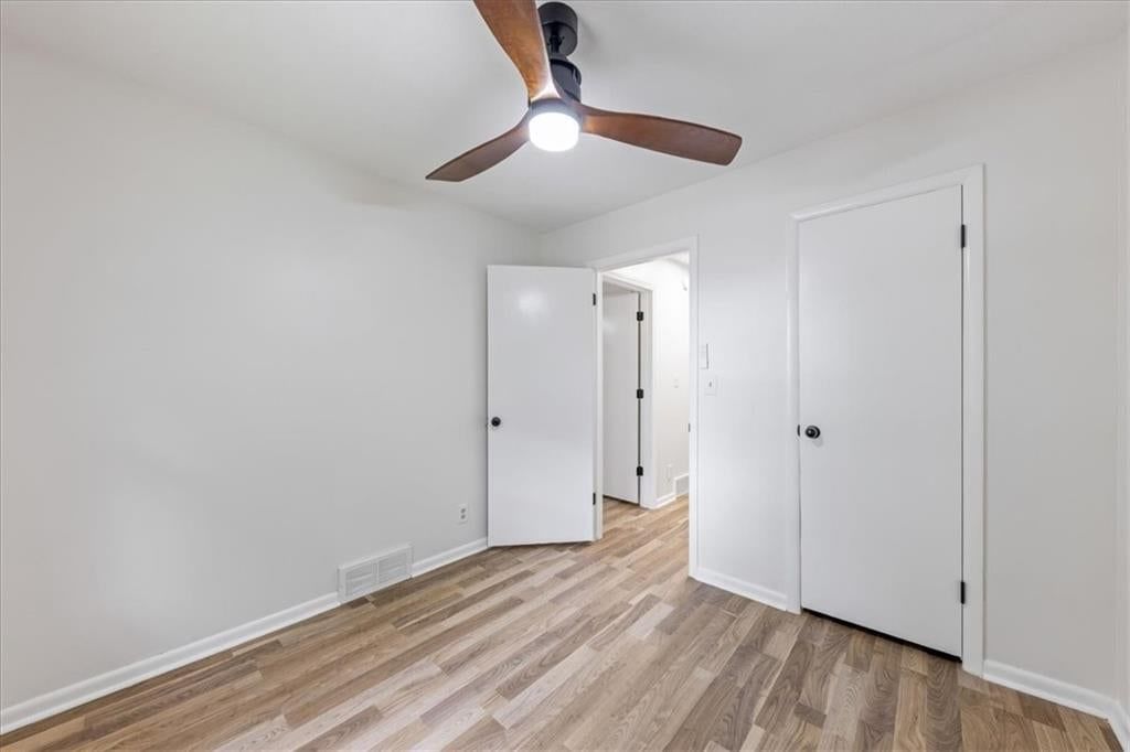 Photo 12 of 24 - 8907 Blue Ridge Boulevard, Kansas City, MO 64138