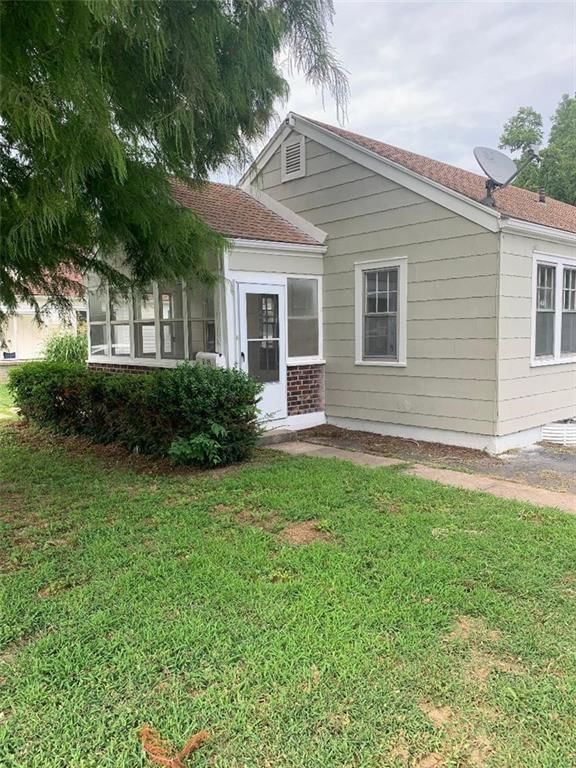 2315 S Maywood Avenue — photo 1