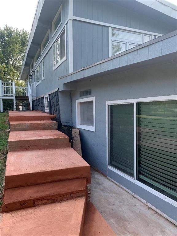 16004 Valentine Avenue — photo 1