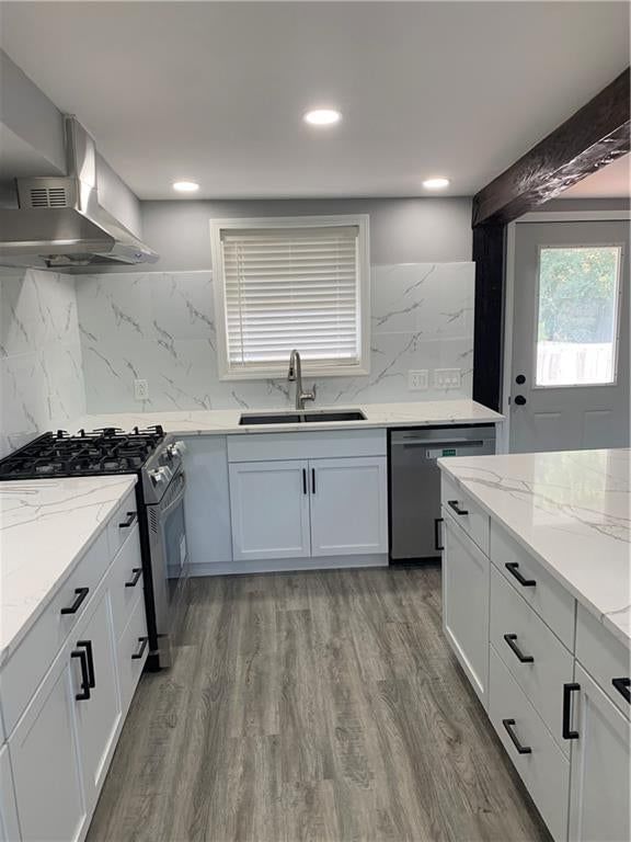 16004 Valentine Avenue — photo 16