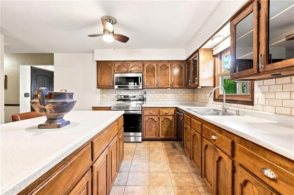 801 E Gay Street — photo 9