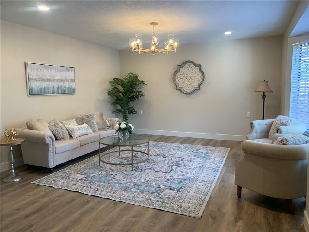 1406 W Stone Boulevard — photo 12