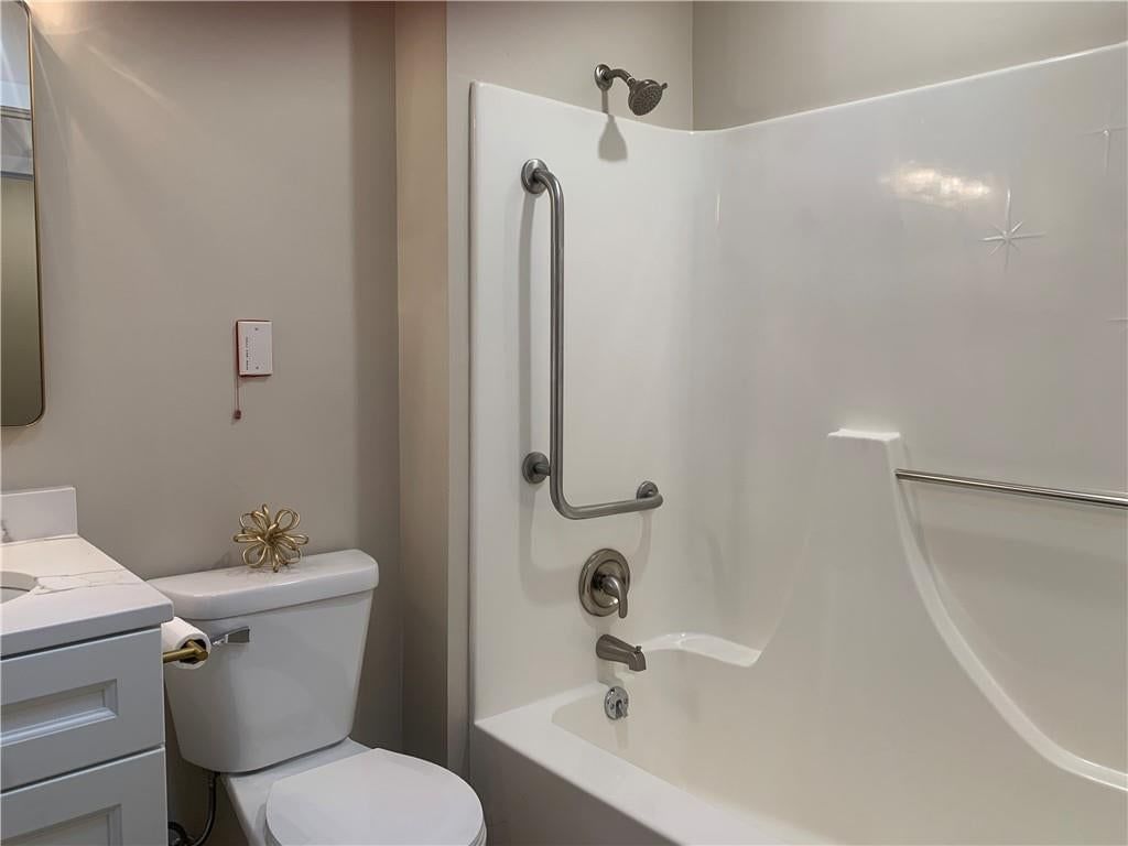 1406 W Stone Boulevard — photo 20