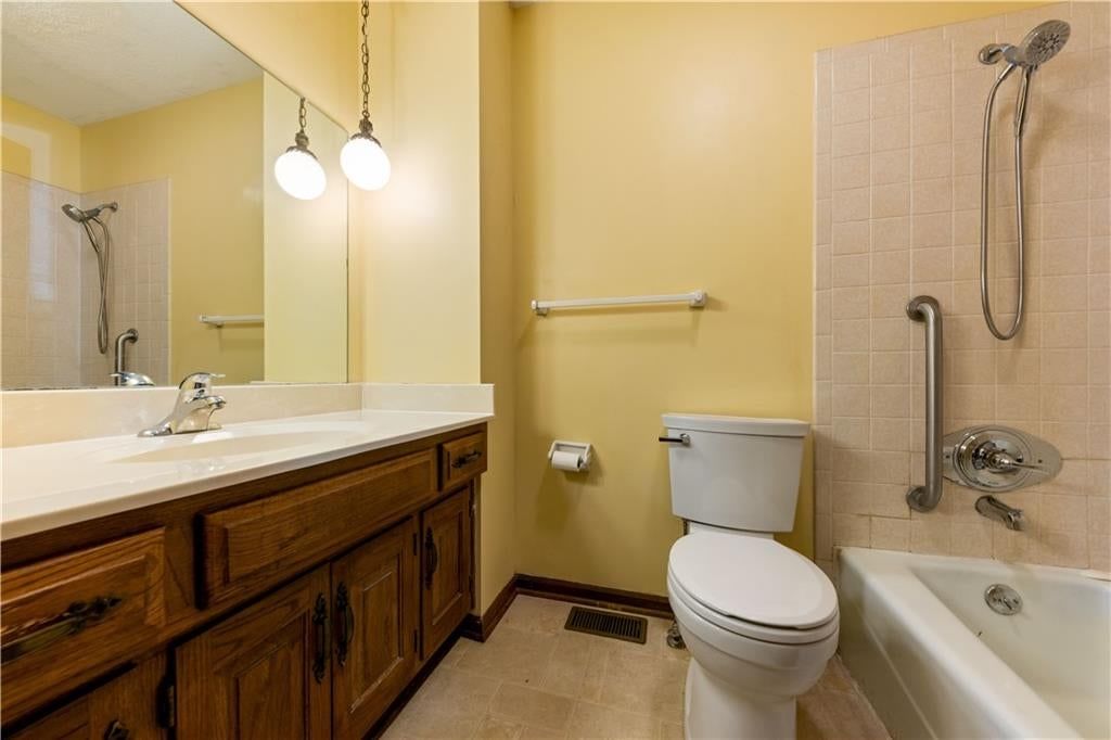 1524 W Cedar Street — photo 11