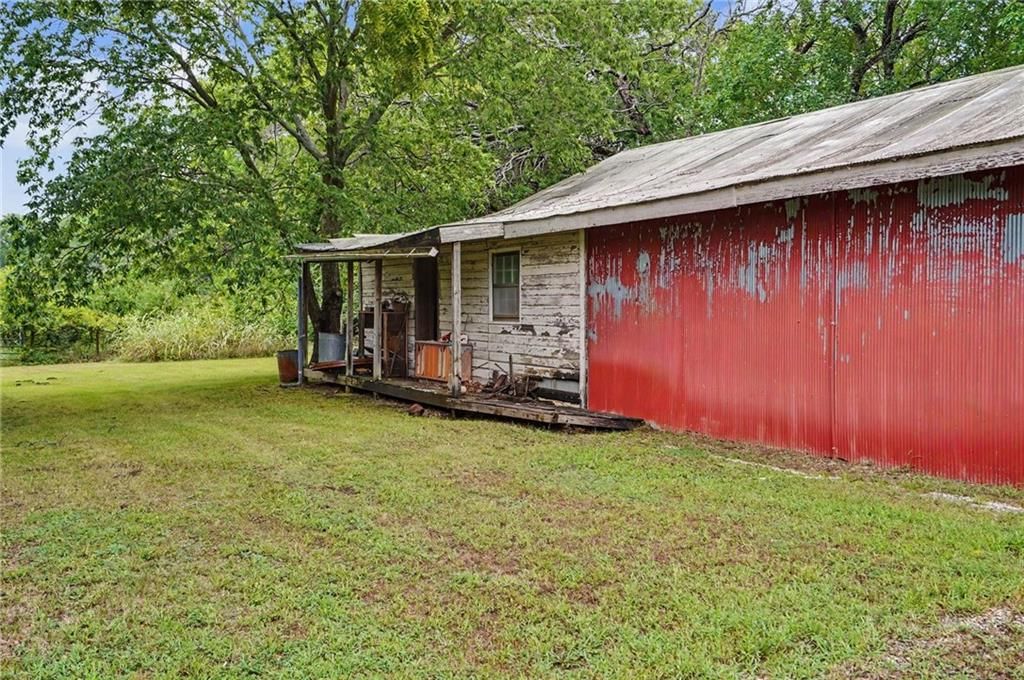 1548 N 1000 Road — photo 40