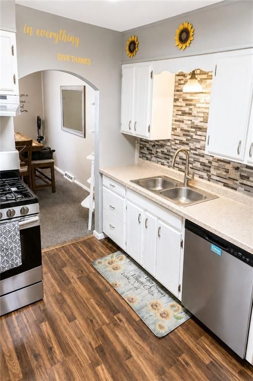 409 E Devon Street — photo 5