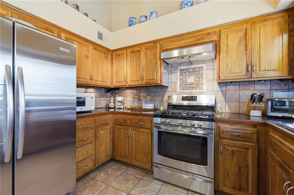 3812 W 79th Terrace — photo 11