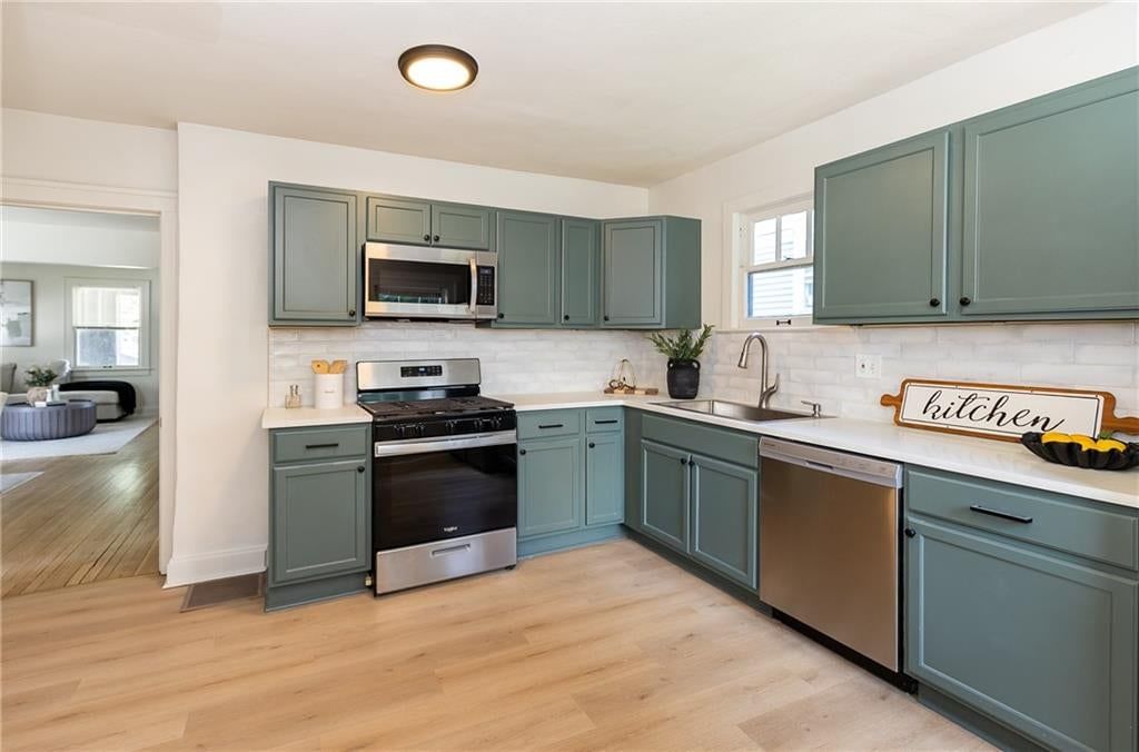 1843 Wood Avenue — photo 14