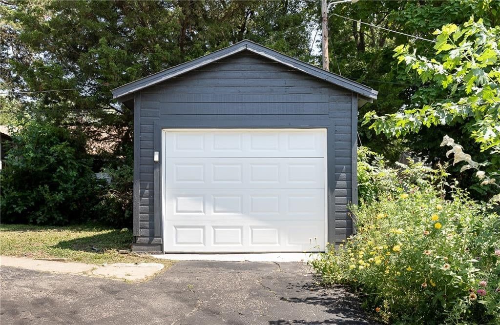 1843 Wood Avenue — photo 29