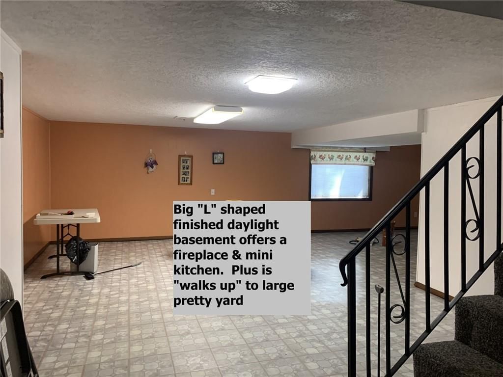 1705 NW willow Circle — photo 4