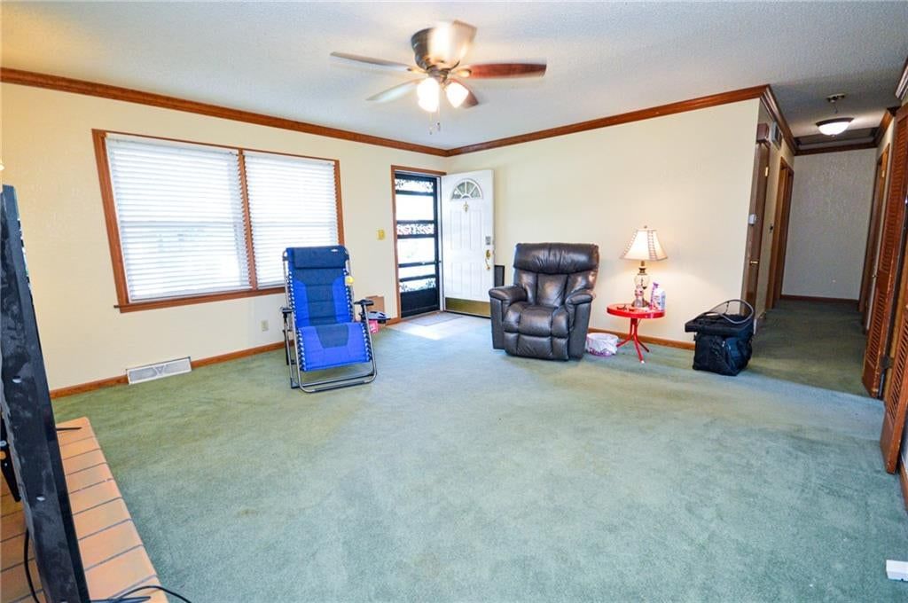 5238 N Wayne Avenue — photo 8